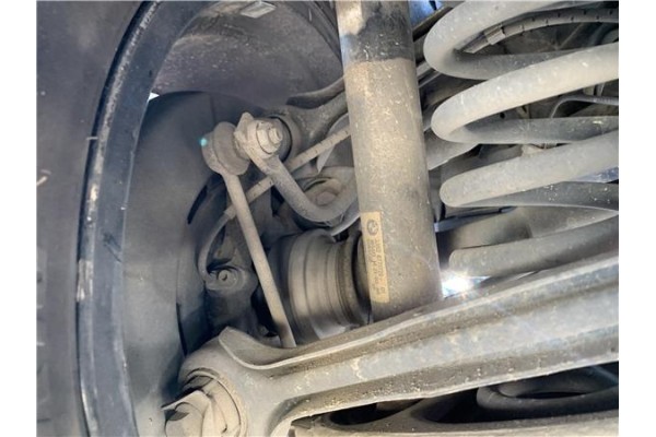 Recambio de mangueta trasero izquierda para bmw serie 3 berlina (e90) 3.0 330d referencia OEM IAM 33326774807  