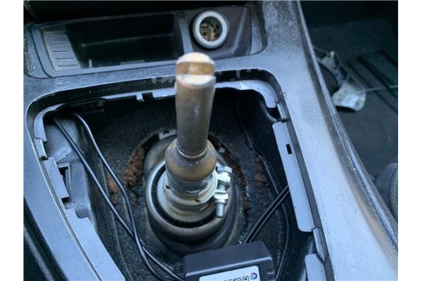 Recambio de palanca de cambio para bmw serie 3 berlina (e90) 3.0 330d referencia OEM IAM 25117555911  