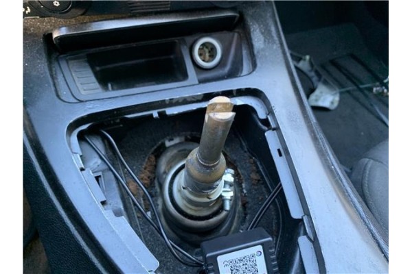Recambio de palanca de cambio para bmw serie 3 berlina (e90) 3.0 330d referencia OEM IAM 25117555911  