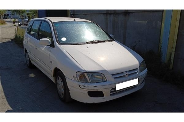 mitsubishi space star (dg0) del año 2001