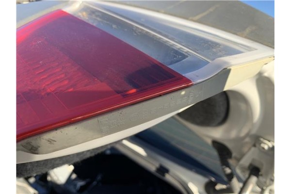 Recambio de piloto porton trasero derecho para bmw serie 3 berlina (e90) 3.0 330d referencia OEM IAM 63210406884 82792449920 