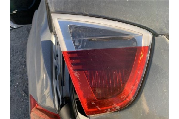 Recambio de piloto porton trasero izquierdo para bmw serie 3 berlina (e90) 3.0 330d referencia OEM IAM 63210406883 82792449919 