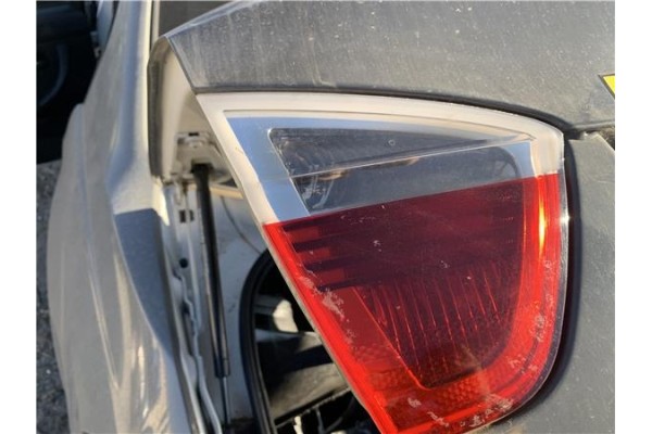 Recambio de piloto porton trasero izquierdo para bmw serie 3 berlina (e90) 3.0 330d referencia OEM IAM 63210406883 82792449919 