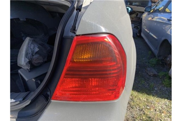 Recambio de piloto trasero derecho para bmw serie 3 berlina (e90) 3.0 330d referencia OEM IAM 63216937458  