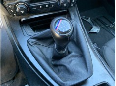 Recambio de pomo palanca cambio para bmw serie 3 berlina (e90) 3.0 330d referencia OEM IAM 25110429269 25110435847 