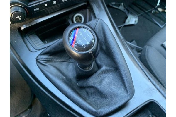 Recambio de pomo palanca cambio para bmw serie 3 berlina (e90) 3.0 330d referencia OEM IAM 25110429269 25110435847 