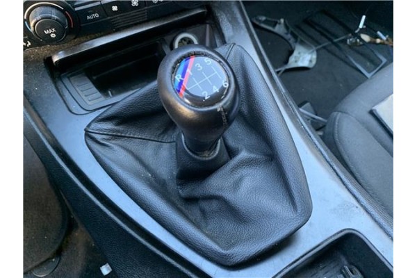 Recambio de pomo palanca cambio para bmw serie 3 berlina (e90) 3.0 330d referencia OEM IAM 25110429269 25110435847 