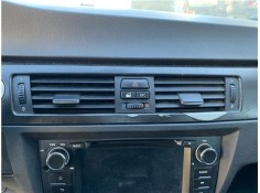 Recambio de rejilla entrada de aire para bmw serie 3 berlina (e90) 3.0 330d referencia OEM IAM 64229130458  