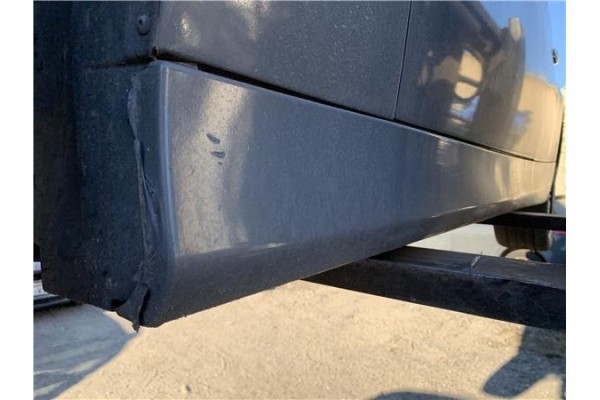 Recambio de spoiler talonera lat. izquierda para bmw serie 3 berlina (e90) 3.0 330d referencia OEM IAM 51777164795  