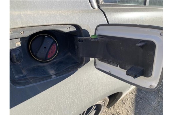 Recambio de tapa exterior combustible para bmw serie 3 berlina (e90) 3.0 330d referencia OEM IAM 51177060692  