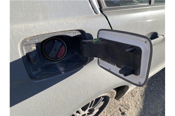 Recambio de tapa exterior combustible para bmw serie 3 berlina (e90) 3.0 330d referencia OEM IAM 51177060692  