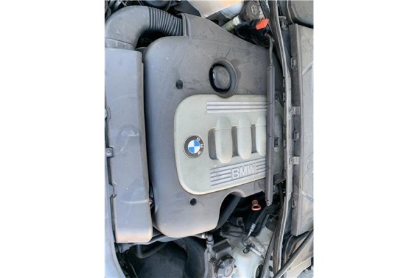 Recambio de tapa motor para bmw serie 3 berlina (e90) 3.0 330d referencia OEM IAM 11147807243  
