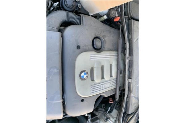 Recambio de tapa motor para bmw serie 3 berlina (e90) 3.0 330d referencia OEM IAM 11147807243  