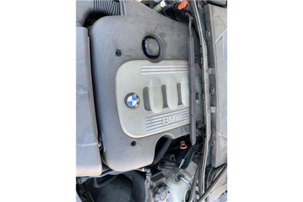 Recambio de tapa motor para bmw serie 3 berlina (e90) 3.0 330d referencia OEM IAM 11147807243  