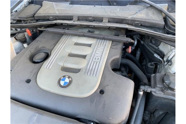 Recambio de tapa motor para bmw serie 3 berlina (e90) 3.0 330d referencia OEM IAM 11147807243  