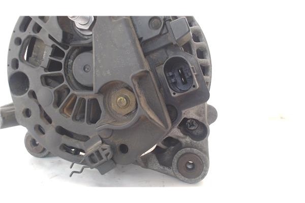 Recambio de alternador para audi a4 berlina (8e) 1.9 tdi (96kw) referencia OEM IAM 028903029Q  