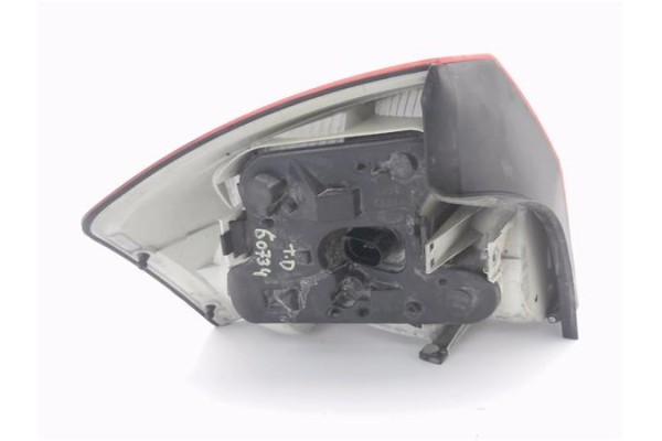 Recambio de piloto trasero derecho para audi a4 berlina (8e) 1.9 tdi (96kw) referencia OEM IAM 8E0945096C 833008 