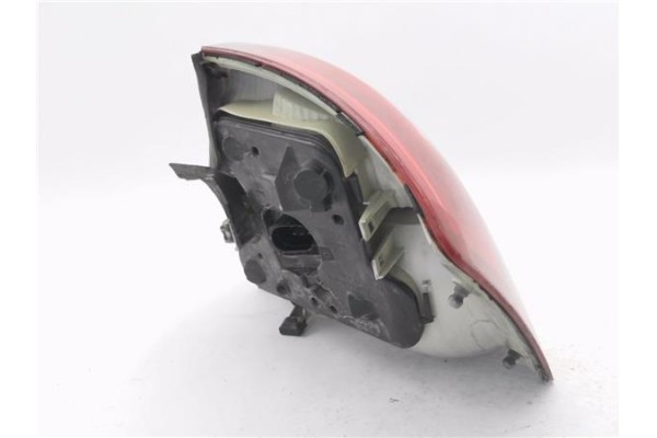 Recambio de piloto trasero izquierdo para audi a4 berlina (8e) 1.9 tdi (96kw) referencia OEM IAM 014411964L  