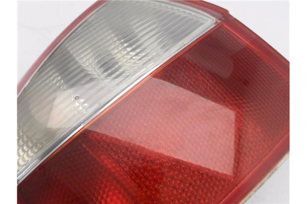 Recambio de piloto trasero izquierdo para audi a4 berlina (8e) 1.9 tdi (96kw) referencia OEM IAM 014411964L  