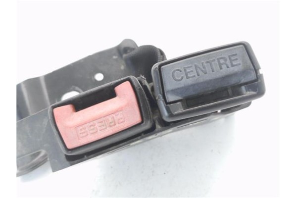 Recambio de anclaje cinturon trasero izquierdo para renault clio iii 1.5 dci (br17, cr17) referencia OEM IAM 33047670 33047162 