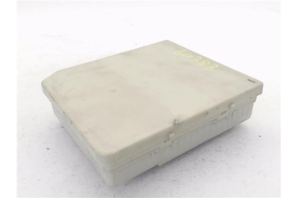 Recambio de caja fusibles/rele para renault clio iii 1.5 dci (br17, cr17) referencia OEM IAM 674660  