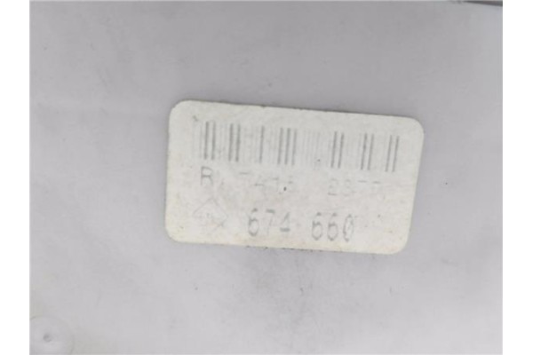 Recambio de caja fusibles/rele para renault clio iii 1.5 dci (br17, cr17) referencia OEM IAM 674660  