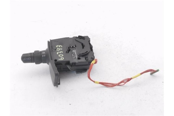 Recambio de mando intermitencia para renault clio iii 1.5 dci (br17, cr17) referencia OEM IAM 8201590638B 28482733 