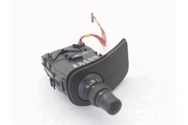 Recambio de mando intermitencia para renault clio iii 1.5 dci (br17, cr17) referencia OEM IAM 8201590638B 28482733 