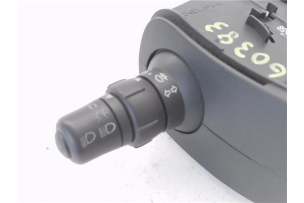 Recambio de mando intermitencia para renault clio iii 1.5 dci (br17, cr17) referencia OEM IAM 8201590638B 28482733 