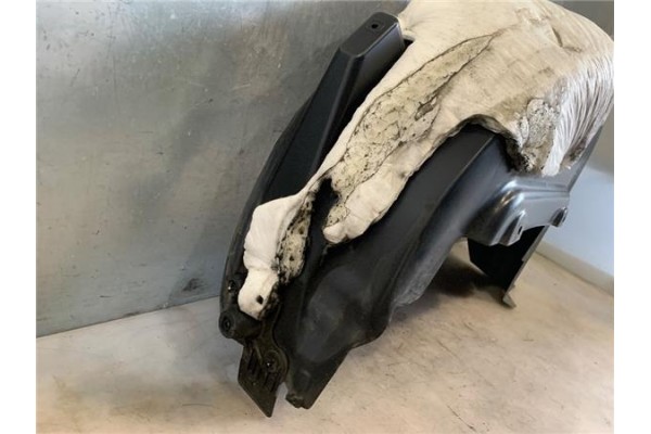 Recambio de pase rueda trasero derecho para peugeot 3008 1.6 pure tech referencia OEM IAM 9830342480  