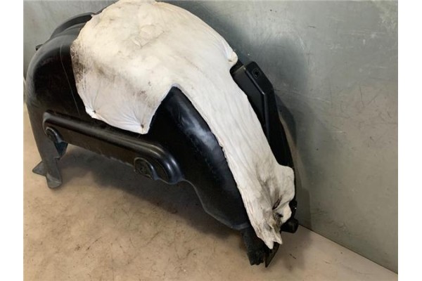 Recambio de pase rueda trasero izquierdo para peugeot 3008 1.6 pure tech referencia OEM IAM 9830342680  