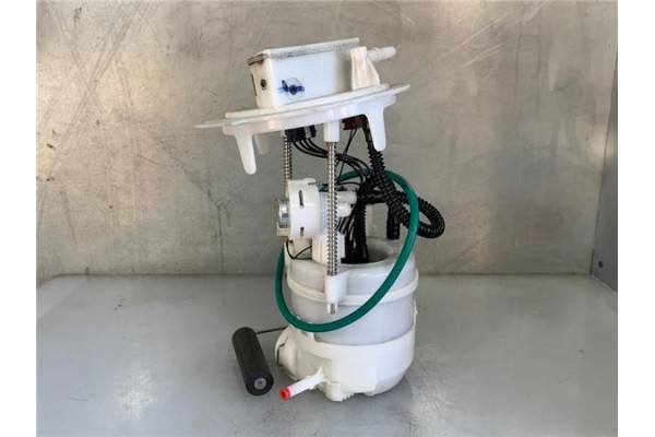 Recambio de bomba combustible para peugeot 3008 1.6 pure tech referencia OEM IAM 9844377780  