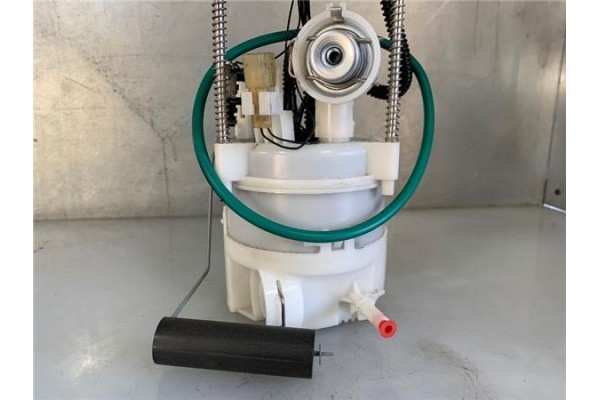 Recambio de bomba combustible para peugeot 3008 1.6 pure tech referencia OEM IAM 9844377780  