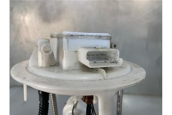 Recambio de bomba combustible para peugeot 3008 1.6 pure tech referencia OEM IAM 9844377780  