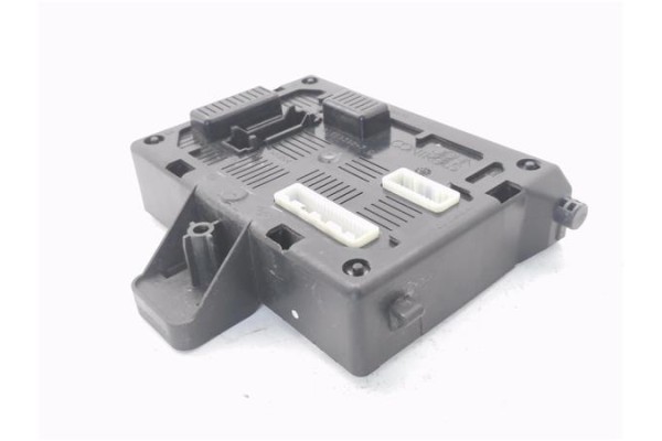 Recambio de modulo confort para renault clio iii 1.5 dci (br17, cr17) referencia OEM IAM 8200652285 281181253A 