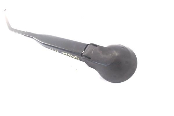 Recambio de brazo limpiaparabrisas delantero derecho para toyota yaris (ncp1/nlp1/scp1) 1.4 d-4d referencia OEM IAM 2320001395  