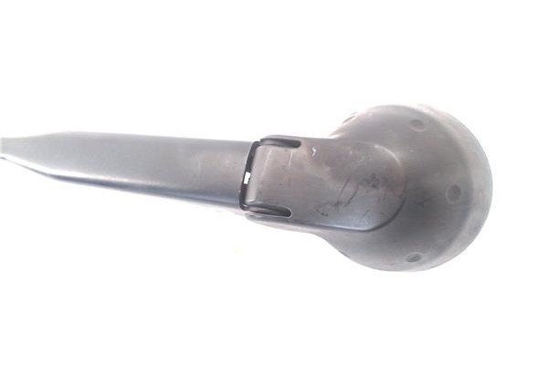 Recambio de brazo limpiaparabrisas delantero derecho para toyota yaris (ncp1/nlp1/scp1) 1.4 d-4d referencia OEM IAM 2320001395  