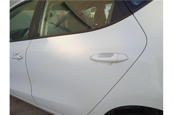 Recambio de puerta trasero izquierda para kia ceed (ed) 1.4 referencia OEM IAM   