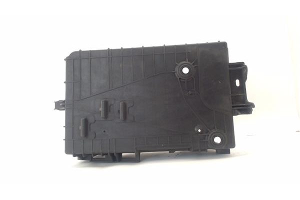Recambio de protector soporte bateria para citroen c4 cactus 1.5 business class referencia OEM IAM 9801801880  