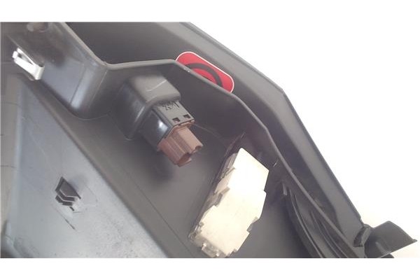 Recambio de guantera salpicadero para peugeot 207 1.4 referencia OEM IAM 9686215277  