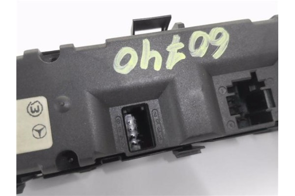 Recambio de mando retrovisor electrico para mercedes-benz clase a (bm 168) 1.7 170 cdi (168.008) referencia OEM IAM 1688203610 3