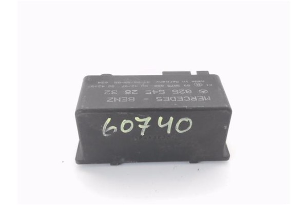 Recambio de caja precalentamiento para mercedes-benz clase a (bm 168) 1.7 170 cdi (168.008) referencia OEM IAM 0255452832  