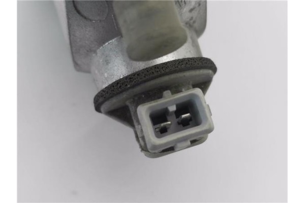 Recambio de intermitente delantero izquierdo para citroen saxo 1.5 d referencia OEM IAM E2014714  