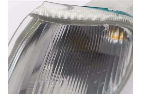 Recambio de intermitente delantero izquierdo para citroen saxo 1.5 d referencia OEM IAM E2014714  