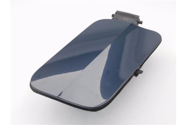 Recambio de tapa exterior combustible para peugeot 3008 1.6 pure tech referencia OEM IAM 981010968A 981010978A 