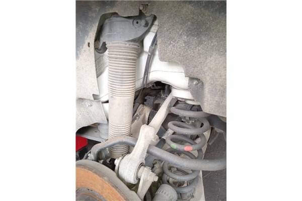 Recambio de amortiguador trasero izquierdo para land rover discovery sport 2.0 basis fwd referencia OEM IAM LR072531  
