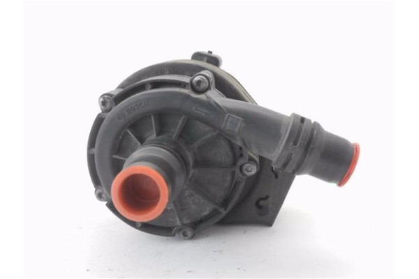 Recambio de bomba de agua para peugeot 3008 1.6 pure tech referencia OEM IAM 0392024018  