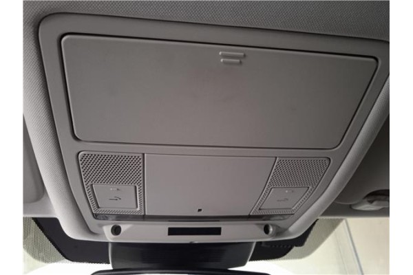 Recambio de luz interior techo para land rover discovery sport 2.0 basis fwd referencia OEM IAM LR063922  