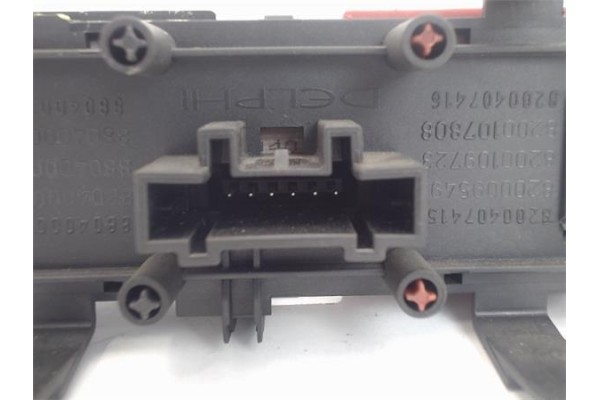 Recambio de conjunto interruptores para renault megane ii (bm0/1_, cm0/1_) 1.6 16v (bm0c, cm0c) referencia OEM IAM 8200407416 88