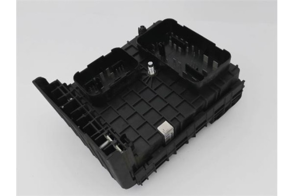 Recambio de caja fusibles/rele para volkswagen golf v (1k1) 1.6 referencia OEM IAM   